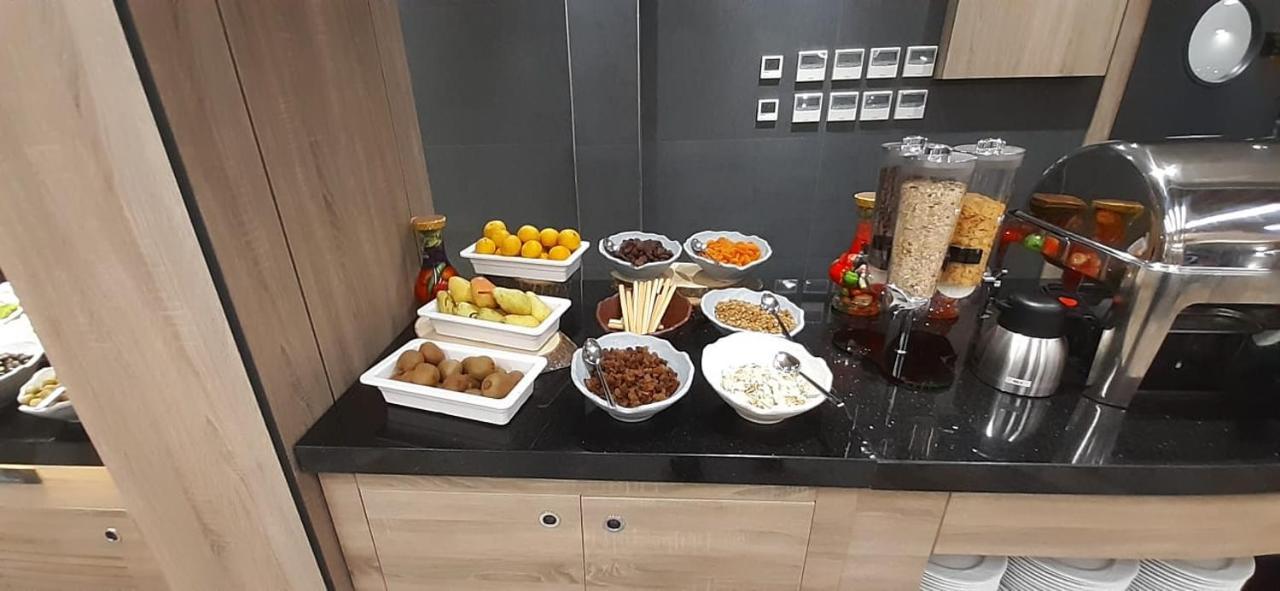 Izz Otel Ankara Exteriör bild
